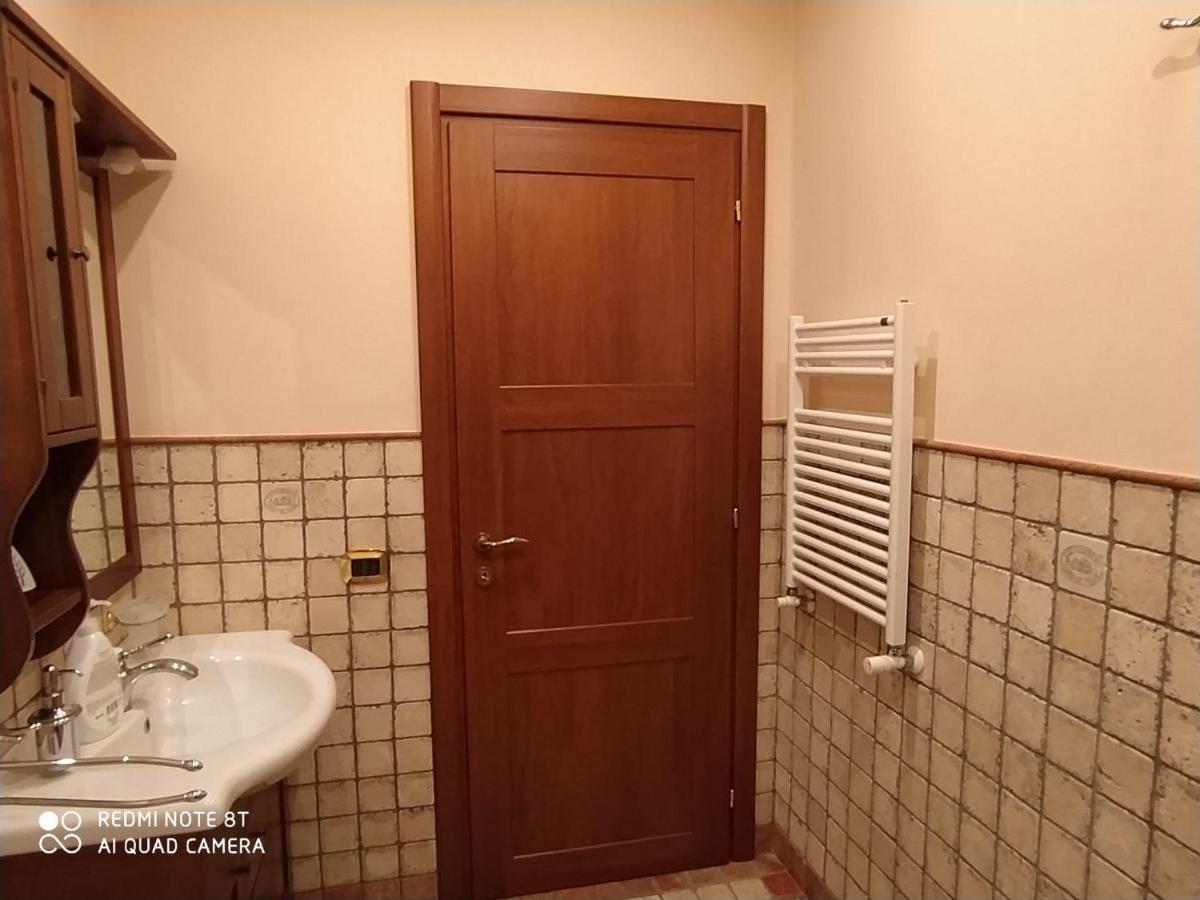Bollicine Hotel Bari Bagian luar foto