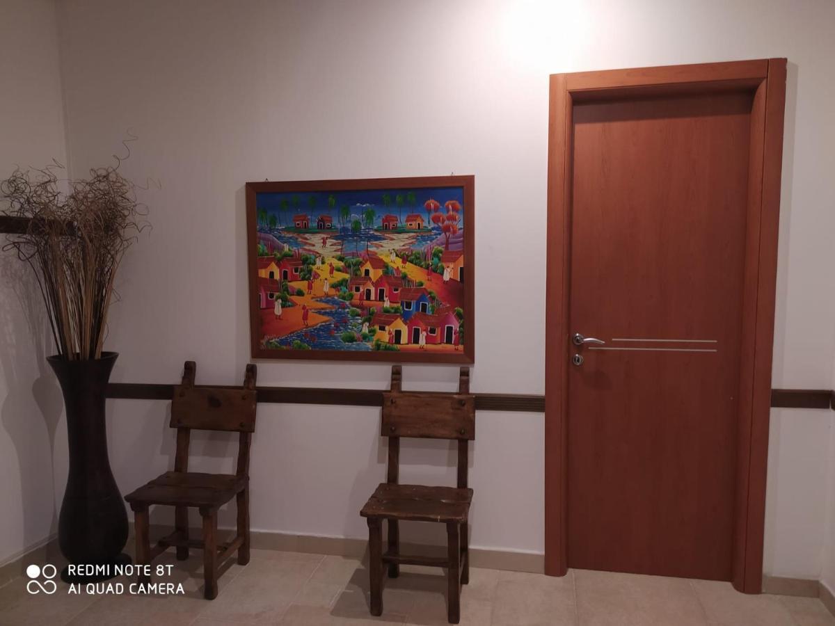 Bollicine Hotel Bari Bagian luar foto