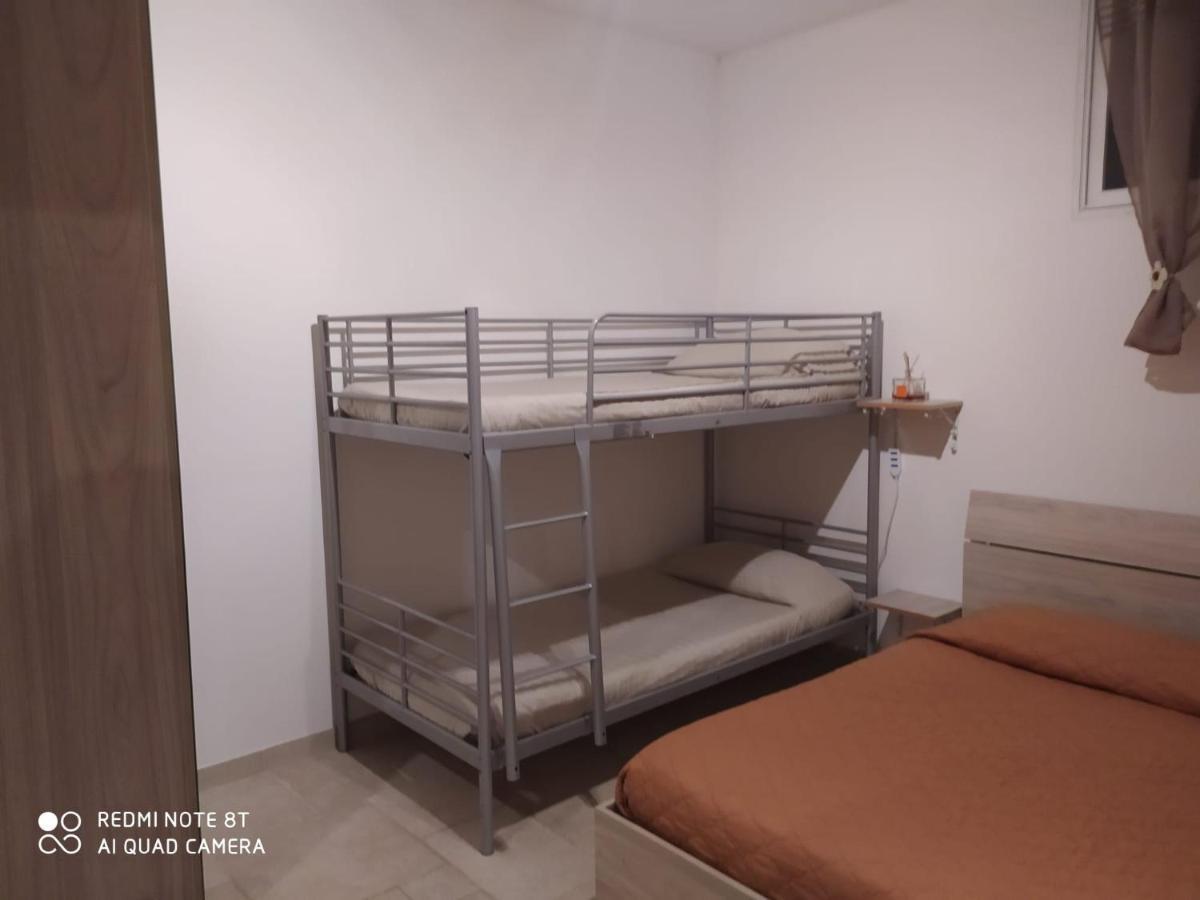 Bollicine Hotel Bari Bagian luar foto