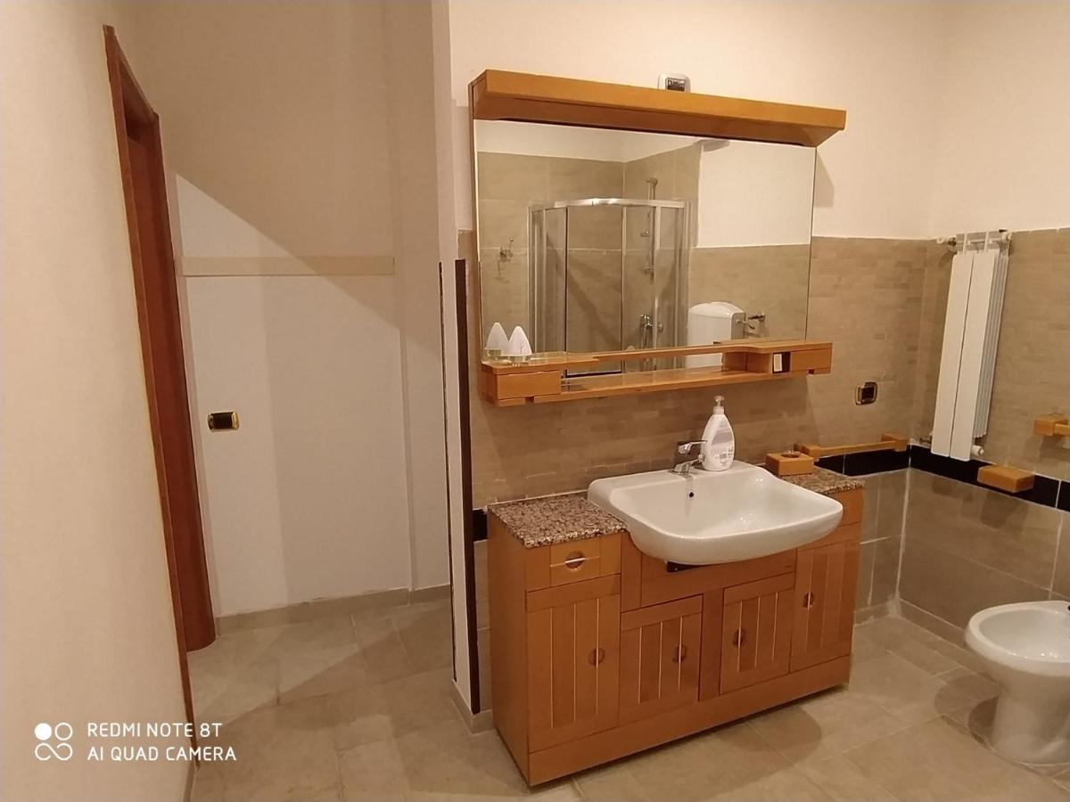 Bollicine Hotel Bari Bagian luar foto