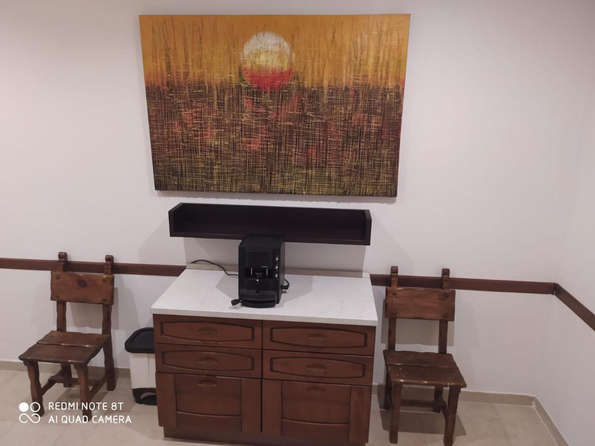 Bollicine Hotel Bari Bagian luar foto